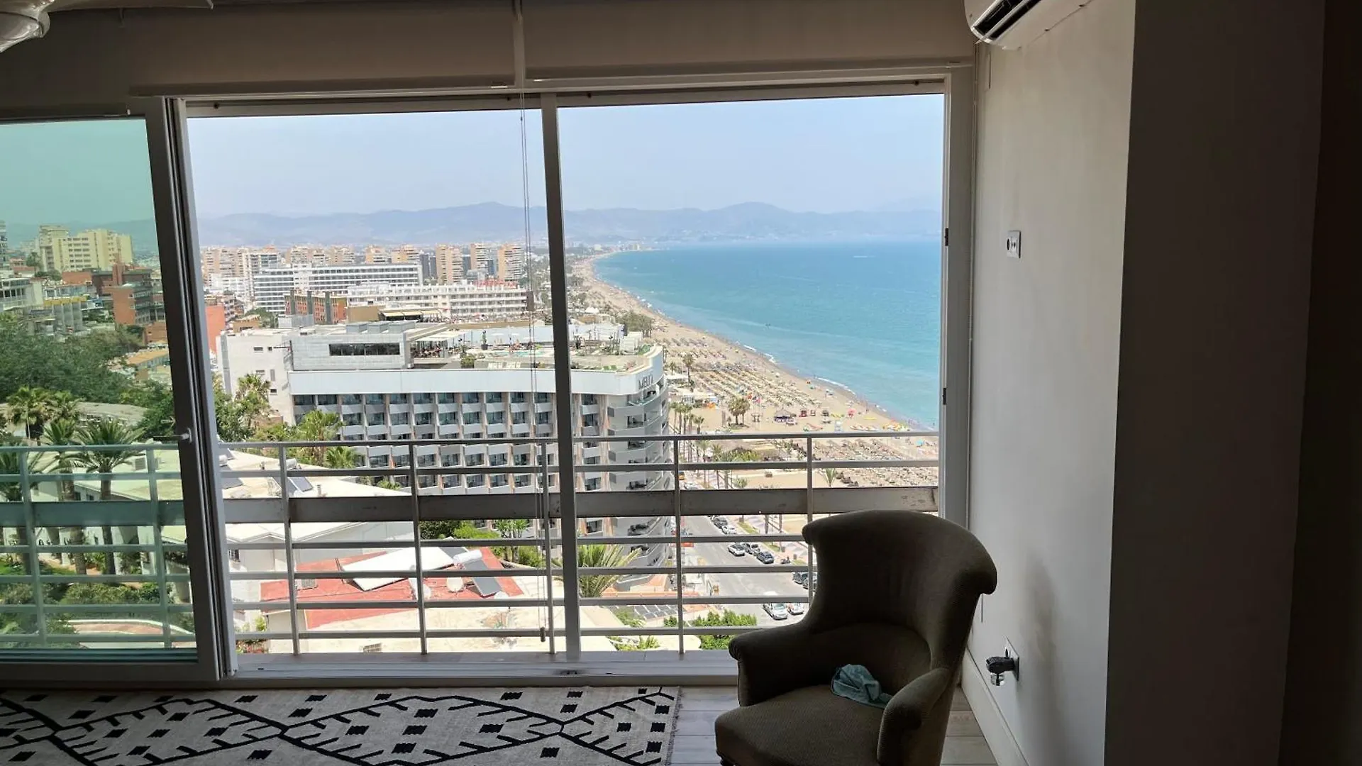 토레몰리노스 Panoramic Skyline, La Roca Tower- By Lcdsol 아파트